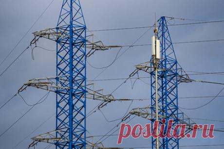 Российские компании попросили сдержать цены на электричество. «Сообщество потребителей энергии» выступило с предложением ввести ряд мер для поддержки энергоемкой промышленности, малых и средних компаний и сферы жилищно-коммунального хозяйства, пишет «Коммерсантъ». Главная просьба — сдержать цены на электроэнергию с учетом платежа за энергомощность в пределах 5-8 процентов.