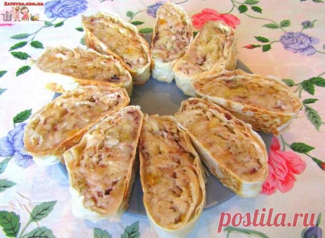 Рулет из лаваша с яблоком и творогом