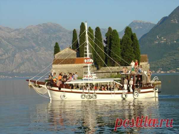Perast,island&church St.Dzordz