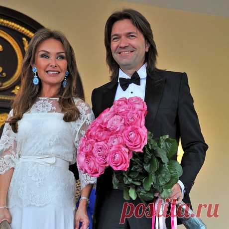 «Как скажешь, дорогая!»: после слухов о разводе Дмитрий Маликов переехал в новый дом Последние новости шоу-бизнеса России и мира, биографии звезд, гороскопы - Вешкаймские вести