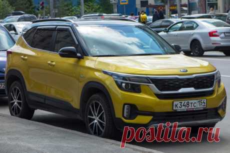 Автомобили Hyundai и Kia начнут продавать в России под маркой GAC. AGR соберет около 70 тысяч машин из имеющихся на складах комплектующих.