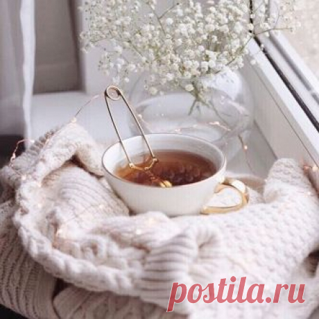На данном изображении может находиться: в помещении