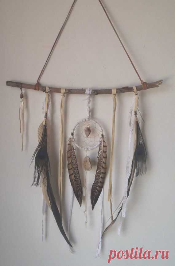 Leather and lace... a bohemian dream catcher // home decor, dreamcatcher, wall…
