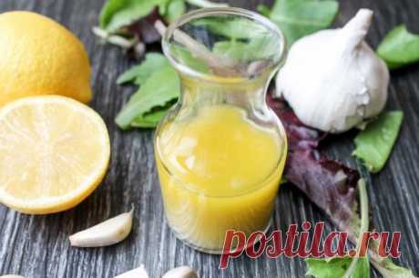 Этот напиток настолько мощный, что он может изменить кровообращение, укрепляет иммунную систему, как никогда раньше, очищает печень и может уменьшить действие свободных радикалов.
Состав:8 зубчиков чеснока8 кусочков лимонакорень имбиря4 л воды Приготовление: Первое, что вам нужно сделать — это вымыть и очистить имбирь. Затем нарезать его. Сделайте то же самое с чесноком. Затем нарезать кожуру...
Читай пост далее на сайте. Жми ⏫ссылку выше