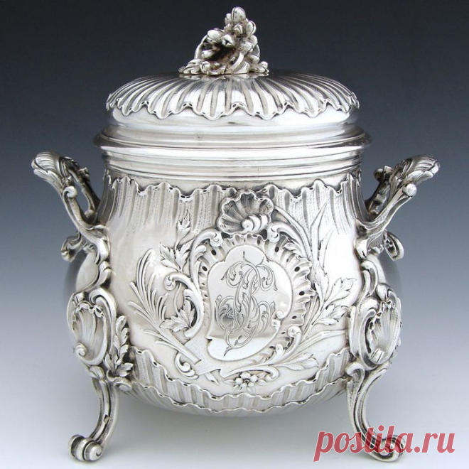 Найдено на сайте rubylane.com.