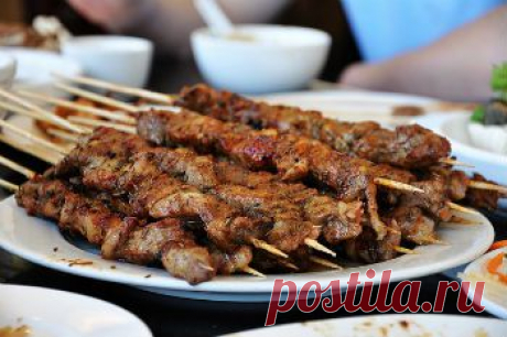 Как приготовить свиной шашлык в томате - Шашлык