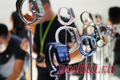 Вероятность полного запрета продажи Apple Watch в США оценили. Американские власти получат возможность почти полностью запретить продажи умных часов Apple в стране. По оценке специалистов, есть довольно высокая вероятность, что в стране ограничат продажи и других носимых устройств американского бренда. Это связано с нарушением патентов других компаний.