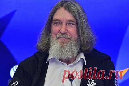 Конюхов рассказал о страхе гибели во время последнего мирового рекорда. Путешественник Федор Конюхов рассказал о страхе гибели во время установления последнего мирового рекорда вместе с президентом Федерации воздухоплавательного спорта России Иваном Меняйло. По его словам, во время полета им пришлось поволноваться, однако все закончилось благополучно.