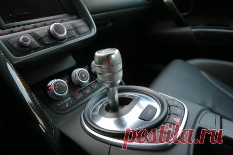 Как правильно управлять машиной с коробкой автомат? | Автомеханик | Яндекс Дзен