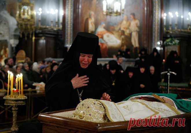 Упокой, Господи, Святейшего патриарха Алексия во Царствии Твоем. - СТАНИСЛАВ САДАЛЬСКИЙ