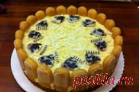 Торт с клубникой и белым шоколадом (без выпечки)