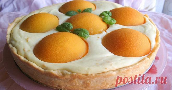 Пирог с персиками