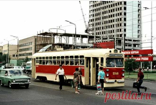 Преображенская площадь, 29 июня 1973 год.