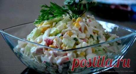 Салат с капустой, огурцом и кукурузой Ингредиенты:
Капуста &mdash; 200 г&nbsp;Огурец &mdash; 2 шт.
Лук зеленый &mdash; 1 пучок&nbsp;Кукуруза &mdash; 1 стак.&nbsp;Яйцо &mdash; 3 шт.
Крабовое мясо &mdash; 200 г&nbsp;Соль &mdash; по вкусу&nbsp;Майонез (или греческий йогурт) &mdash; по вкусуПриготовление:&nbsp;1. Огурец...