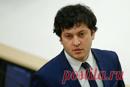 В Грузии спрогнозировали улучшение отношений с Украиной. Лидер правящей в стране партии «Грузинская мечта» Ираклий Кобахидзе заявил, что бывший президент Грузии Михаил Саакашвили создавал неловкость в отношениях страны с Украиной, но теперь с этим будет покончено. Политик также отметил, что скоро Саакашвили совсем исчезнет с политической повестки дня.