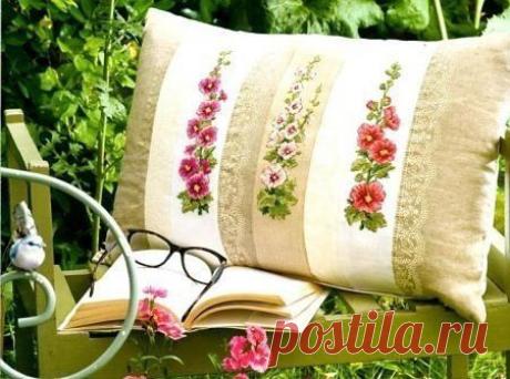 Подушки / Вышивка крестиком / PassionForum - мастер-классы по рукоделию