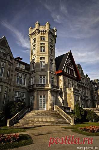 Magdalena Palace, Santander, Cantabria, Spain | Anika Pyawanegawa приколол(а) это к доске I've been there