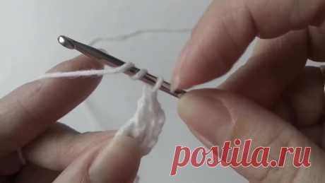 Стильный платок крючком