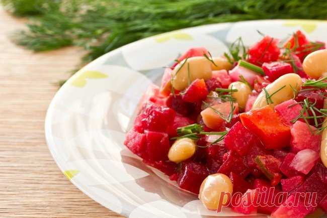 Три простых, но очень вкусных постных салата из свеклы  Разнообразь свое меню вкусными салатами!