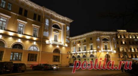 На зданиях в Петербурге появилась подсветка в честь архитекторов. На фасаде бывшего здания Министерства народного просвещения в Санкт-Петербурге появились световые инсталляции в честь юбилеев известных архитекторов и деятелей в области сохранения культурного наследия, которые отмечаются в 2024 году. Читать далее