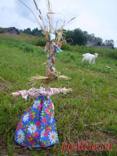 Приобщаться к народной культуре, играя. Почувствовать атмосферу радости совместного творчества. Узнать секреты изготовления игрушек. Стать маленьким автором, создав свою НЕПОВТОРИМУЮ куклу. Все это можно делать на творческих занятиях по созданию традиционных игрушек.
Занятие по изготовлению игрушки Коза из соломы:
Начало: 12 октября в 15:00 ч.,
Запись: только по телефону 8(903)1150169 Катерина
или электронной почте udachi.cat@yandex.ru
Адрес:  м. Семеновская Семеновская площадь д.1,