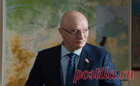 Клишас назвал странными поправки о записи на пересечение границы. Предложение о резервировании времени пересечения границы на машине в том виде, в котором оно было опубликовано в первый раз, потребовало бы «очень серьезного обсуждения» в Совфеде, считает глава комитета по госстроительству