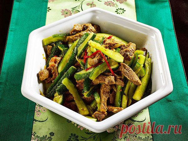 Корейский салат из огурцов и мяса | СТРЯПУХА.ru
