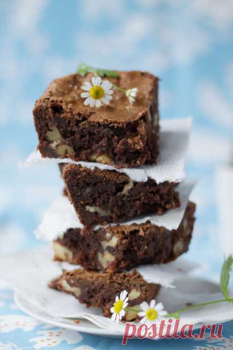 Bar Cookie, наши Пирожные и самые шоколадные в мире БРАУНИЗ!! - La Pâtissière — очень влажные, тягучие брауниз