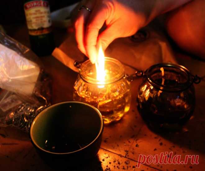 Что сделать, чтоб снять приворот? Некоторые женщины делают приворот, чтобы увести мужа из семьи. У мужчины сразу меняется отношение к жене, детям и он хочет быть рядом лишь с определенной