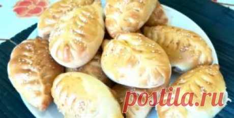 Пирожки с капустой в духовке Вкусный день Пирожки с капустой в духовке Для приготовления пирожков, нам понадобится: Для теста: Молоко 0.5 литра Мука ~ 1.2 кг Масло растительное масло