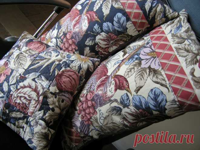 подушки пошиты в технике пэчворк