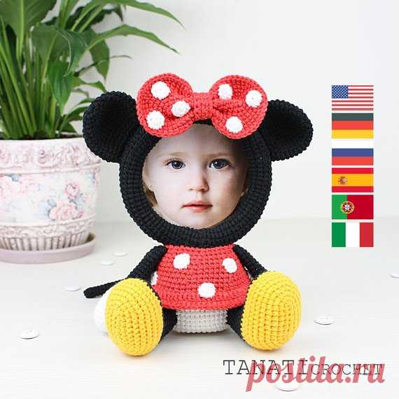 Crochet Pattern of Photo Frame MINNIE MOUSE (Tutorial PDF file) This is a crochet pattern (PDF file) NOT a finished Photo Frame you see on the photos!  This pattern is available in: English (US crochet terms) Russian Deutsch Español Italiano Português  SKILL LEVEL: EASY Photo Frame MINNIE MOUSE – size 21 cm (8 in), if using sport weight yarn (Sport