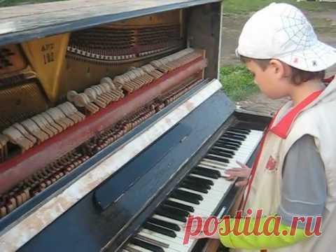 Ласковый Май - "Розовый вечер" (уличное ПИАНИНО) - YouTube — Яндекс.Видео