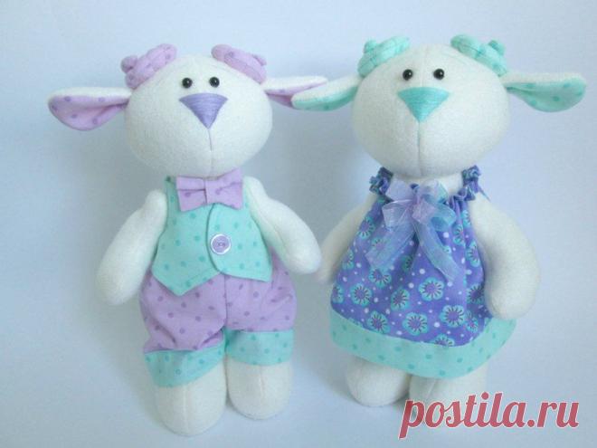 Игрушки Ольги Куцела.Разные зверушки по одной выкройке