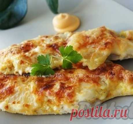 Запечённая куриная грудка с ананасами