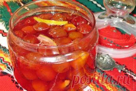 ВАРЕНЬЕ ИЗ ЧЕРЕШНИ С ЯБЛОЧНЫМ СОКОМ И ИМБИРЕМ / Логика моды