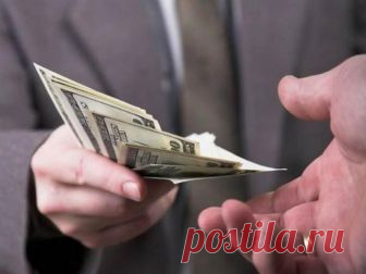 10 причин, почему не стоит давать деньги друзьям и родственникам