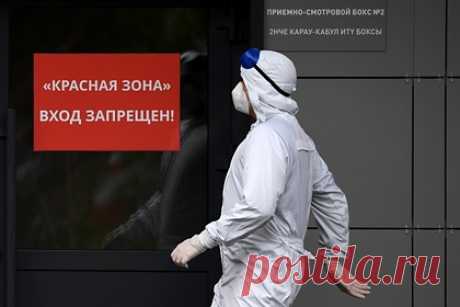 Российский регион ужесточил ограничения из-за коронавируса. Власти Татарстана с начала следующей недели ужесточат в регионе новые ограничения по коронавирусу. В российском регионе театры, кинотеатры, цирки и концертные залы можно будет заполнять только наполовину от их вместимости, однако количество зрителей не должно превышать 500.