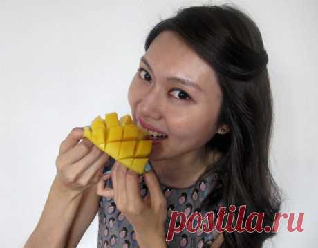 How to eat a mango without peeling it? | JewelPie | Home. Health. Happiness