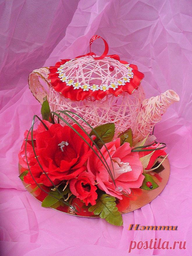 "Чайничек" можно использовать как конфетницу, так и для пакетиков/стиков чая и кофе)