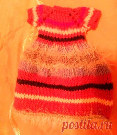 Платье для зайца Тильда. Описание мастер-класса по вязанию платья для зайца можно посмотреть на страницах нашего сайта.