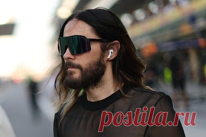 Лидера группы Thirty Seconds to Mars обвинили в домогательствах