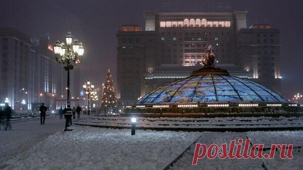 Москвичей предупредили о снежных заносах и гололедице