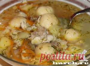 Куриный супчик с сырными колобками.