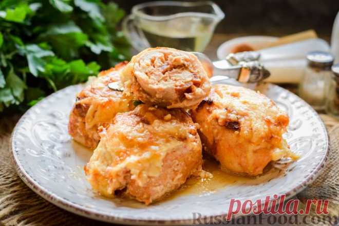 Рецепт: Куриные рулетики с помидорами и сыром (в духовке) на RussianFood.com