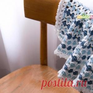 Трехцветный узор крючком для детского пледа