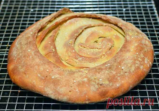 Лепешки на любой вкус. Фатир – среднеазиатская слоёная лепешка