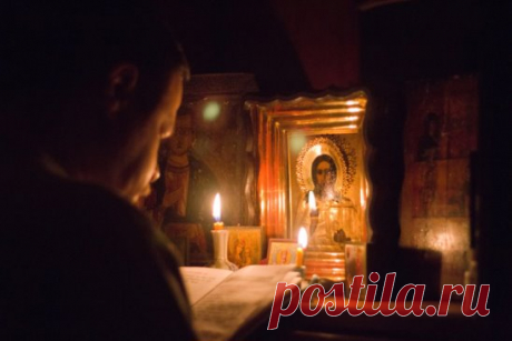 КРАТКОЕ УТРЕННЕЕ МОЛИТВЕННОЕ ПРАВИЛО
Молитвы утренние   Во имя Отца, и Сына, и Святаго Духа, Аминь.
Молитва предначинательная   Господи Иисусе Христе, Сыне Божий, молитв ради Пречистыя Твоея Матере и всех святых, помилуй нас. Аминь. 
Молитва Святому Духу   
Царю Небесный, Утешителю, Душе истины, Иже везде сый и вся исполняяй, Сокровище благих и жизни Подателю, прииди и вселися в ны, и очисти ны от всякия скверны, и спаси, Блаже, души наша.
Трисвятое   
Святый Боже, Святый Крепкий, Святый Безсм