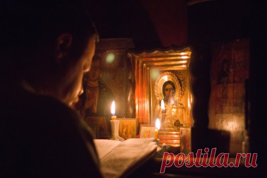 КРАТКОЕ УТРЕННЕЕ МОЛИТВЕННОЕ ПРАВИЛО
Молитвы утренние   Во имя Отца, и Сына, и Святаго Духа, Аминь.
Молитва предначинательная   Господи Иисусе Христе, Сыне Божий, молитв ради Пречистыя Твоея Матере и всех святых, помилуй нас. Аминь. 
Молитва Святому Духу   
Царю Небесный, Утешителю, Душе истины, Иже везде сый и вся исполняяй, Сокровище благих и жизни Подателю, прииди и вселися в ны, и очисти ны от всякия скверны, и спаси, Блаже, души наша.
Трисвятое   
Святый Боже, Святый Крепкий, Святый Безсм