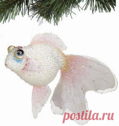 Beaded White Bubble Fish Ornament | Bags &amp; beads